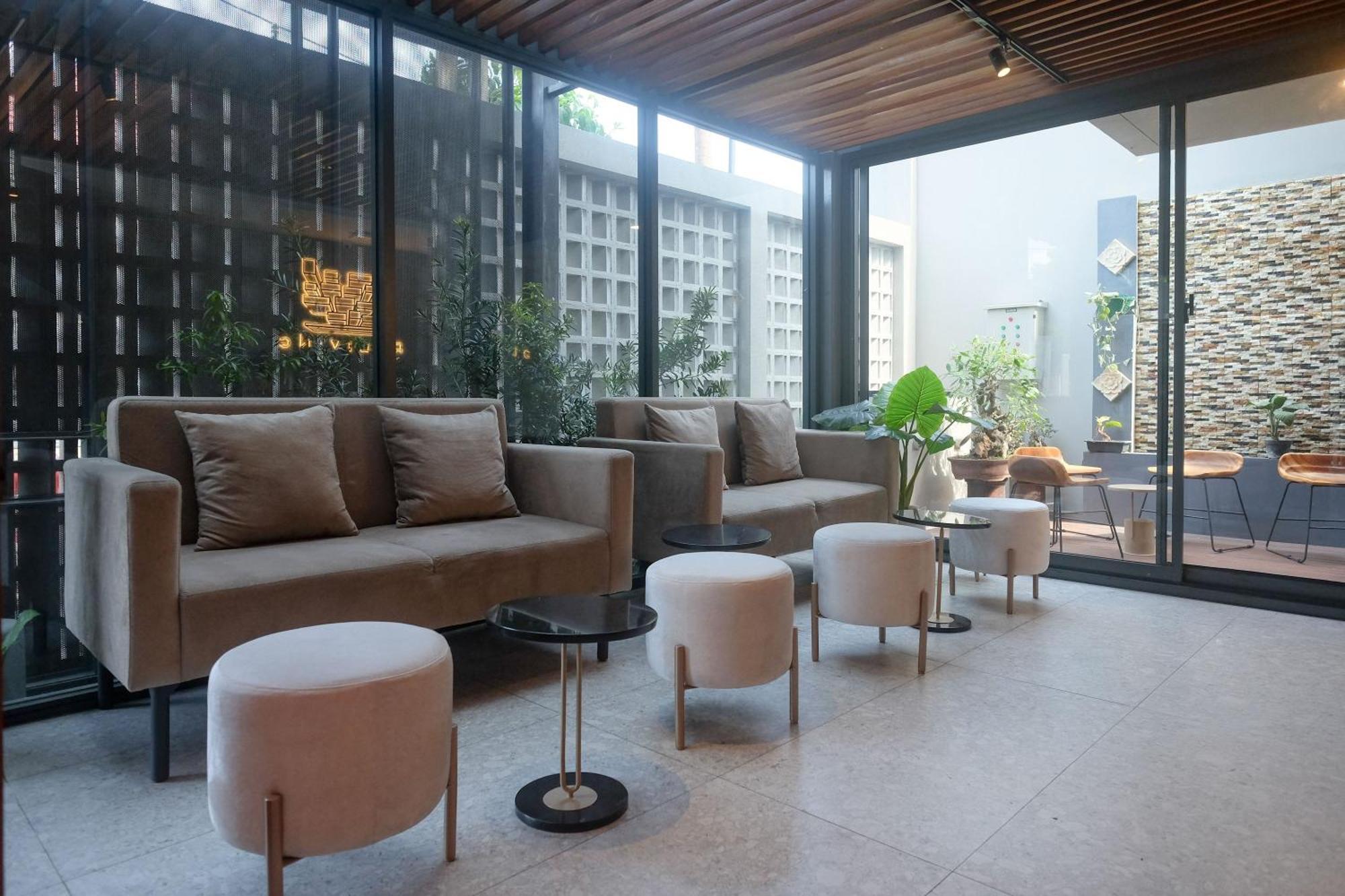 Sans Hotel Rg Living Jogja By Reddoorz Pakualaman Exterior foto